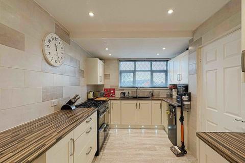 2 bedroom bungalow for sale, Shelley Road, Burntwood, WS7 2HR