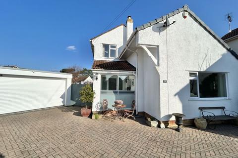 3 bedroom detached house for sale, St. Annes Gardens, Llanrhos