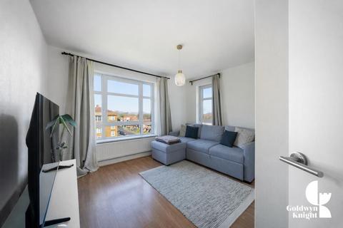 3 bedroom house to rent, Valley Grove, London SE7