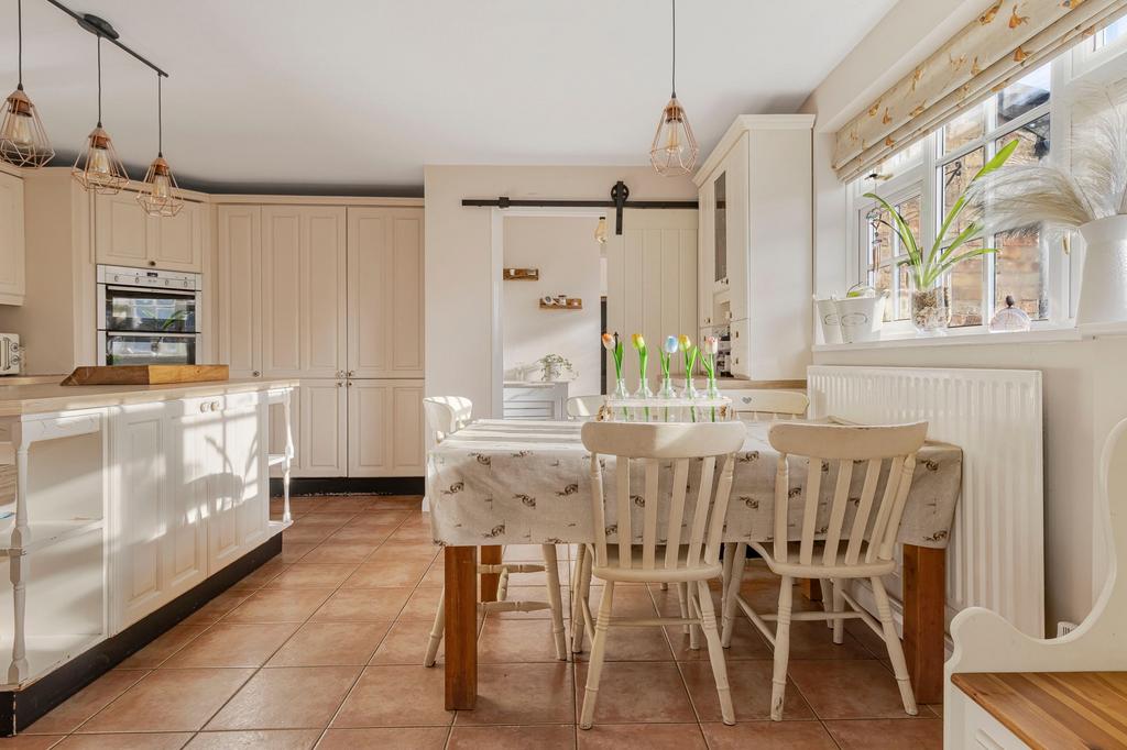 Kitchen/Breakfast Room