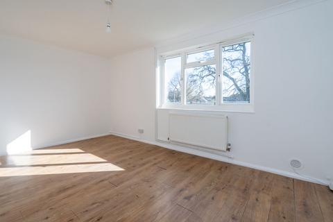 2 bedroom flat for sale, Newlands Lane, Chichester