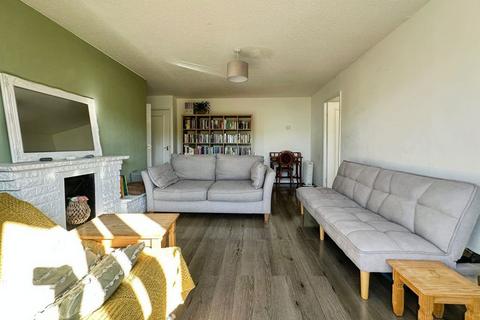 2 bedroom flat for sale, Heywood Court, Manchester