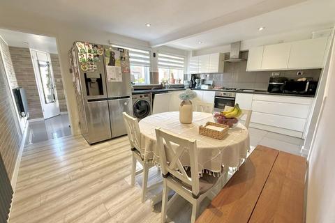 undefined, Enfield Close, Houghton Regis