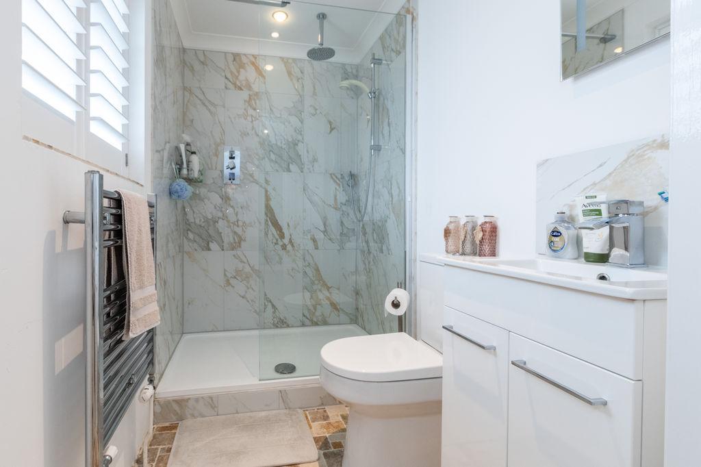 Ensuite shower room