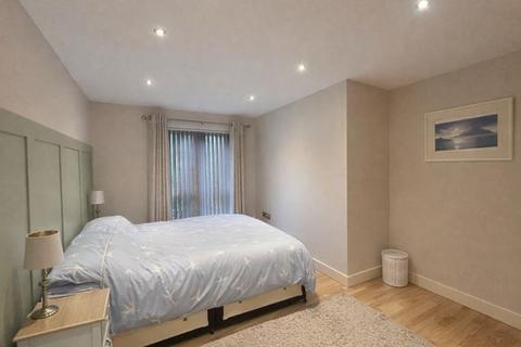 1 bedroom apartment to rent, Clevecross Court, Selborne Road, Croydon