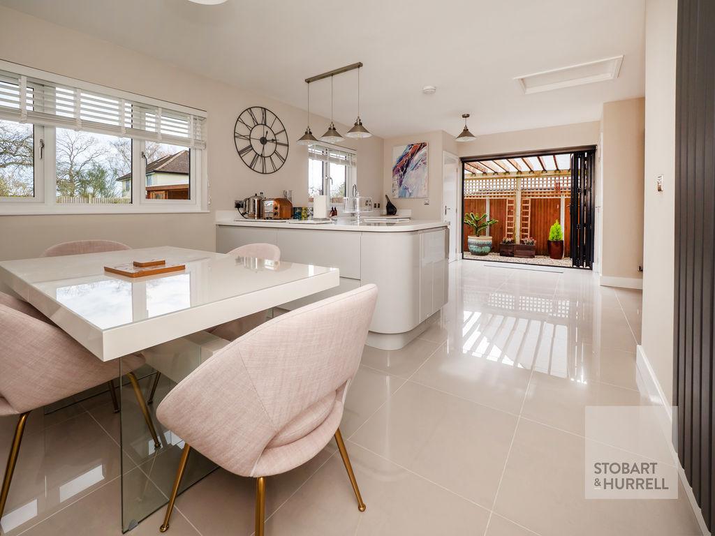 Dining &amp; Kitchen