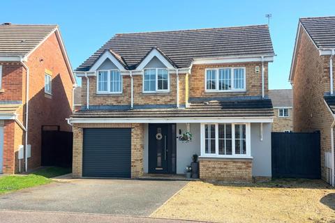 4 bedroom detached house for sale, Fosberry Close, Wootton Fields, Northampton NN4