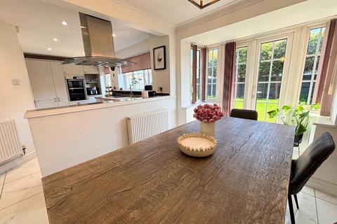 4 bedroom detached house for sale, Fosberry Close, Wootton Fields, Northampton NN4