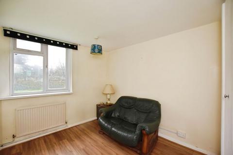 undefined, Carmelite Way, Salisbury              *NO ONWARD CHAIN*