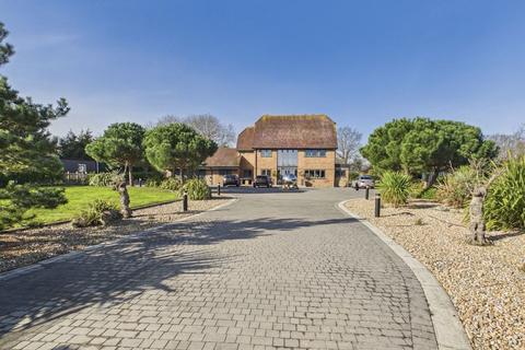 10 bedroom detached house for sale, Sharnal Street, Rochester