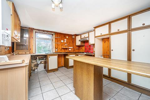 3 bedroom semi-detached villa for sale, Balgonie Place, Markinch