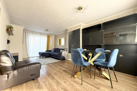 3 bedroom terraced house for sale, Kelso Green, Eyres Monsell LE2