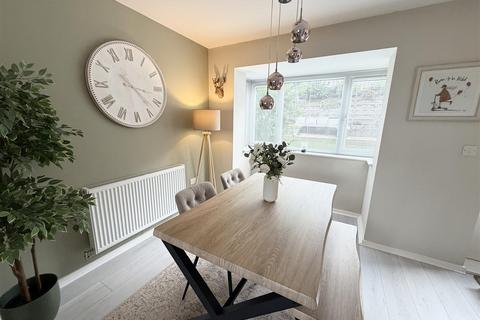 3 bedroom house for sale, Holmfirth Close, Houghton Le Spring DH5