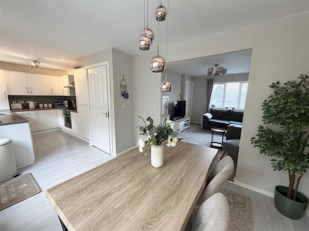 Open Plan Kithen Diner