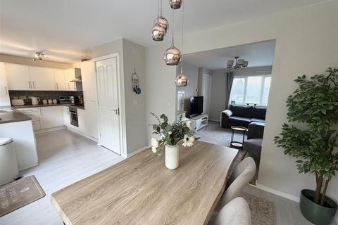 3 bedroom house for sale, Holmfirth Close, Houghton Le Spring DH5