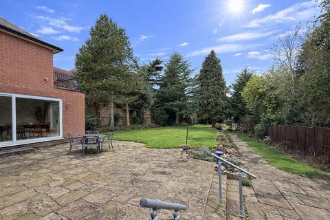 undefined, Lutterworth Road, Aylestone LE2