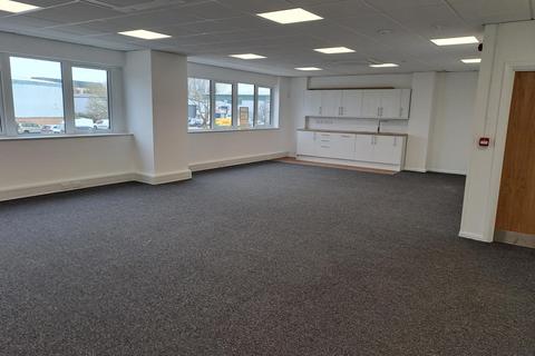 Warehouse to rent, Mead Ln Hertford SG13 7AY