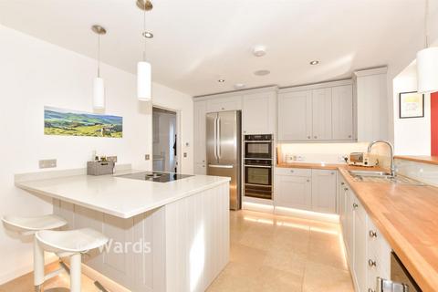 4 bedroom detached house for sale, Mitchell Avenue, Folkestone CT18