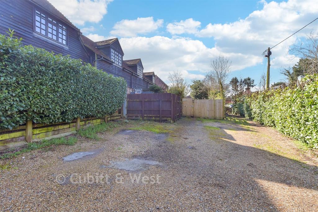 Driveway/Parking