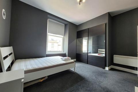 undefined, 9 Royal Apartments, 5 Union Street,