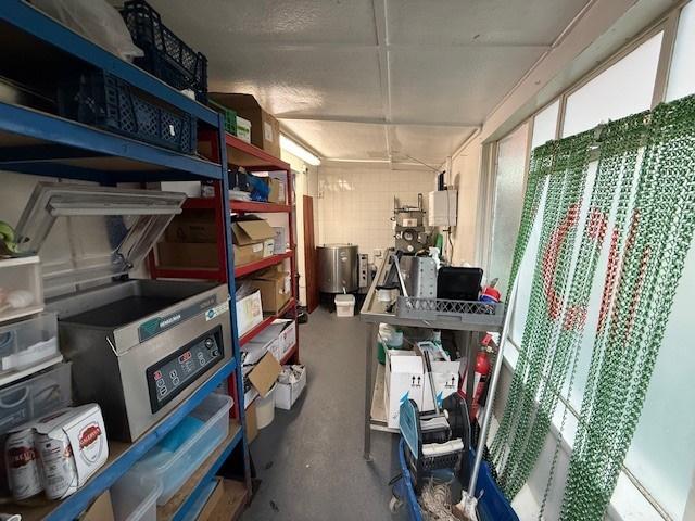 Interior 1 jpg