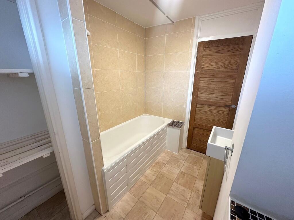 Bathroom 2 jpeg