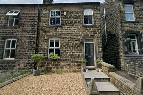 3 bedroom terraced house to rent, Huddersfield Road, Oldham OL3
