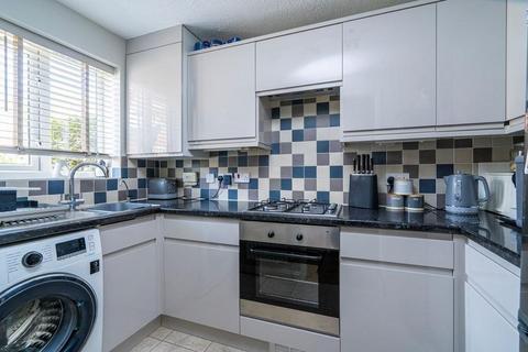undefined, Trumper way, Slough, SL1 5EY