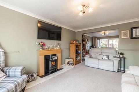 3 bedroom detached house for sale, Frinton Way, Wisbech, Cambridgeshire, PE13 3ST