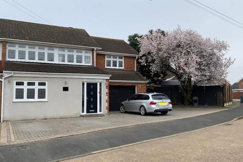 5 bedroom semi-detached house for sale, Hornchurch RM12