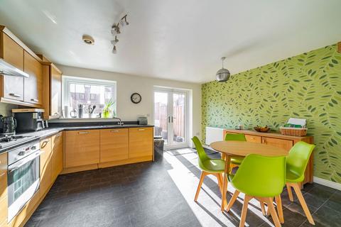 4 bedroom terraced house for sale, Mount Street, Heywood OL10