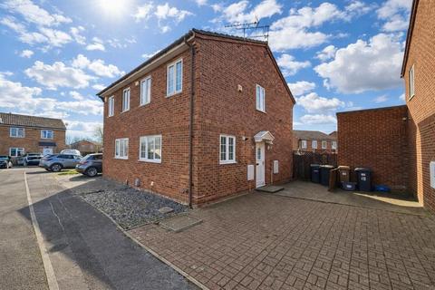 3 bedroom semi-detached house for sale, Tanfield Green, Wigmore, Luton, Bedfordshire, LU2 9UE