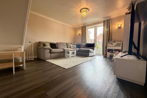 3 bedroom semi-detached house for sale, Tanfield Green, Wigmore, Luton, Bedfordshire, LU2 9UE