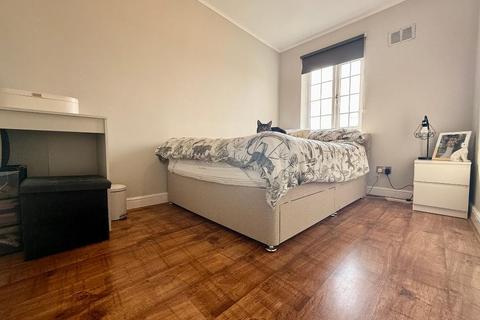 3 bedroom semi-detached house for sale, Tanfield Green, Wigmore, Luton, Bedfordshire, LU2 9UE