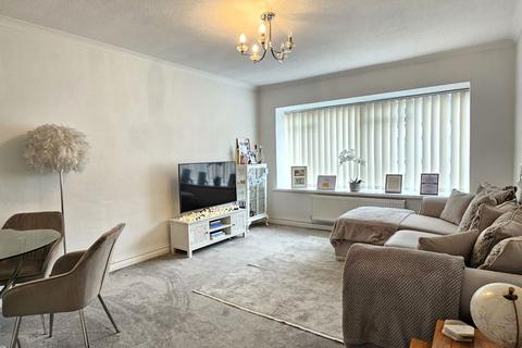 2 bedroom apartment for sale, Long Oaks Court, Swansea SA2