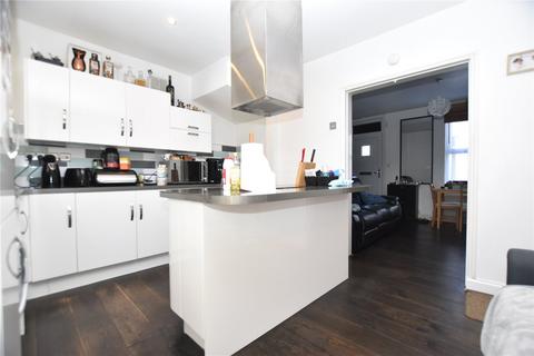 2 bedroom terraced house to rent, Percy Road, London, SE25