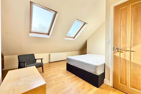 1 bedroom in a house share to rent, LONDON SE27
