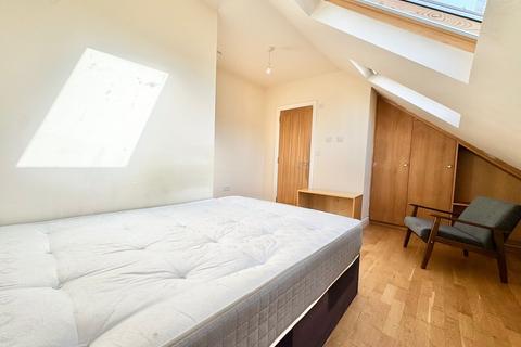 1 bedroom in a house share to rent, LONDON SE27