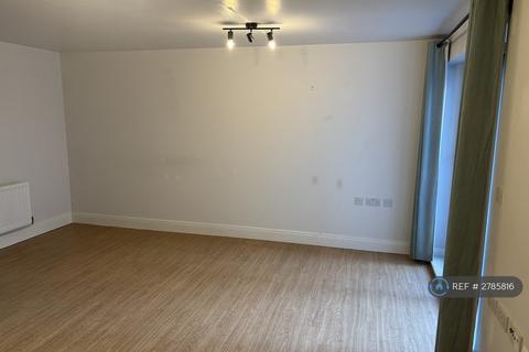 2 bedroom flat to rent, St. Georges Grove, London, SW17