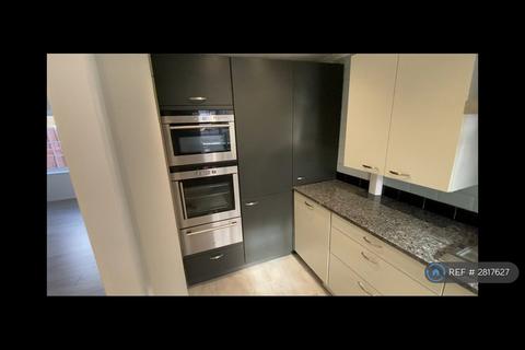 undefined, Chatsworth Road, Farnborough, GU14