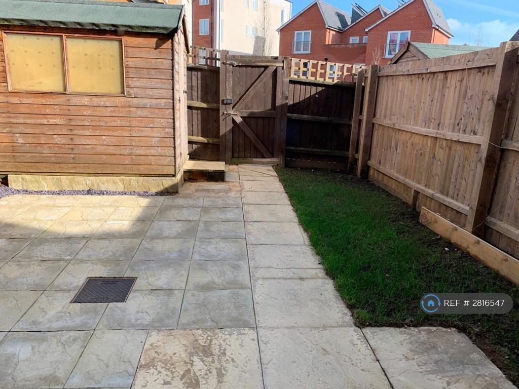 Garden (Leading To Allocated Parking)