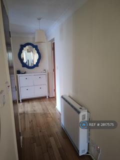 2 bedroom flat to rent, Kipling Drive, London, SW19