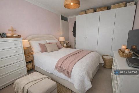 undefined, Holly Close, Biggleswade, SG18