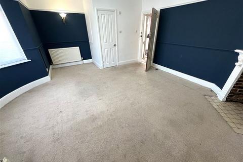 3 bedroom end of terrace house for sale, Chatsworth Avenue, Portsmouth PO6