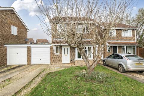 undefined, Magpie Way, Buckingham MK18