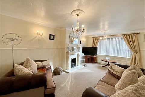 2 bedroom bungalow for sale, Ilkley Crescent, Swallownest, Sheffield, S26 4NS