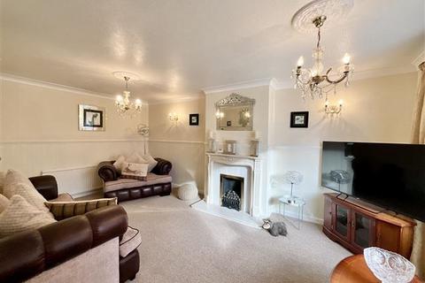 2 bedroom bungalow for sale, Ilkley Crescent, Swallownest, Sheffield, S26 4NS