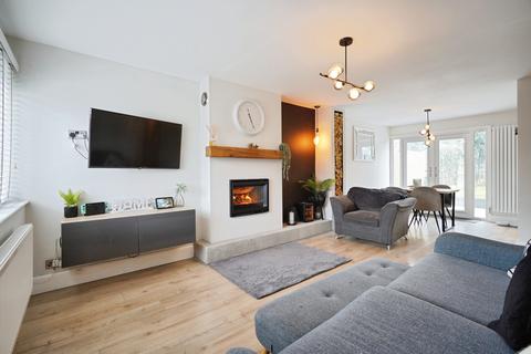 3 bedroom detached house for sale, Jordan Avenue, Stretton, DE13