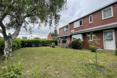 3 bedroom semi-detached house to rent, Easy Road, Richmond Hill, Leeds, West Yorkshire, LS9