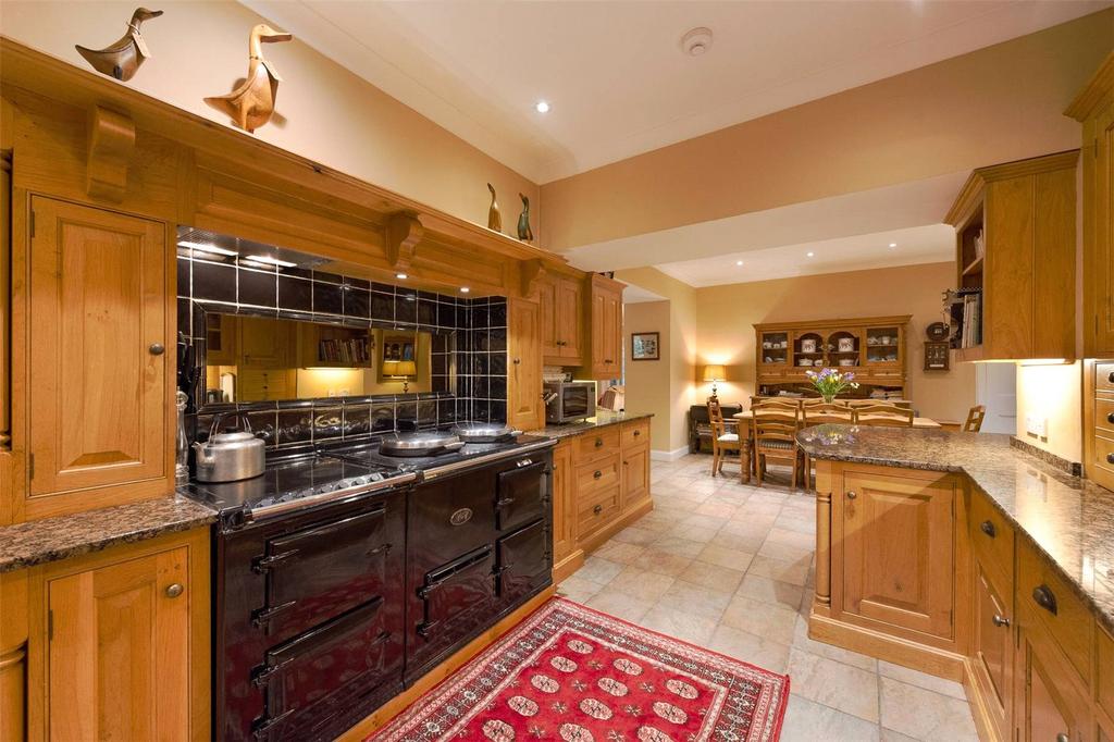 Kitchen / Dining